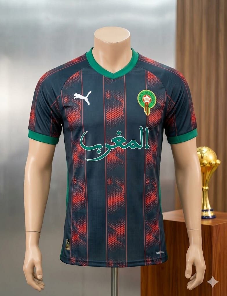 قميص أسود الأطلس